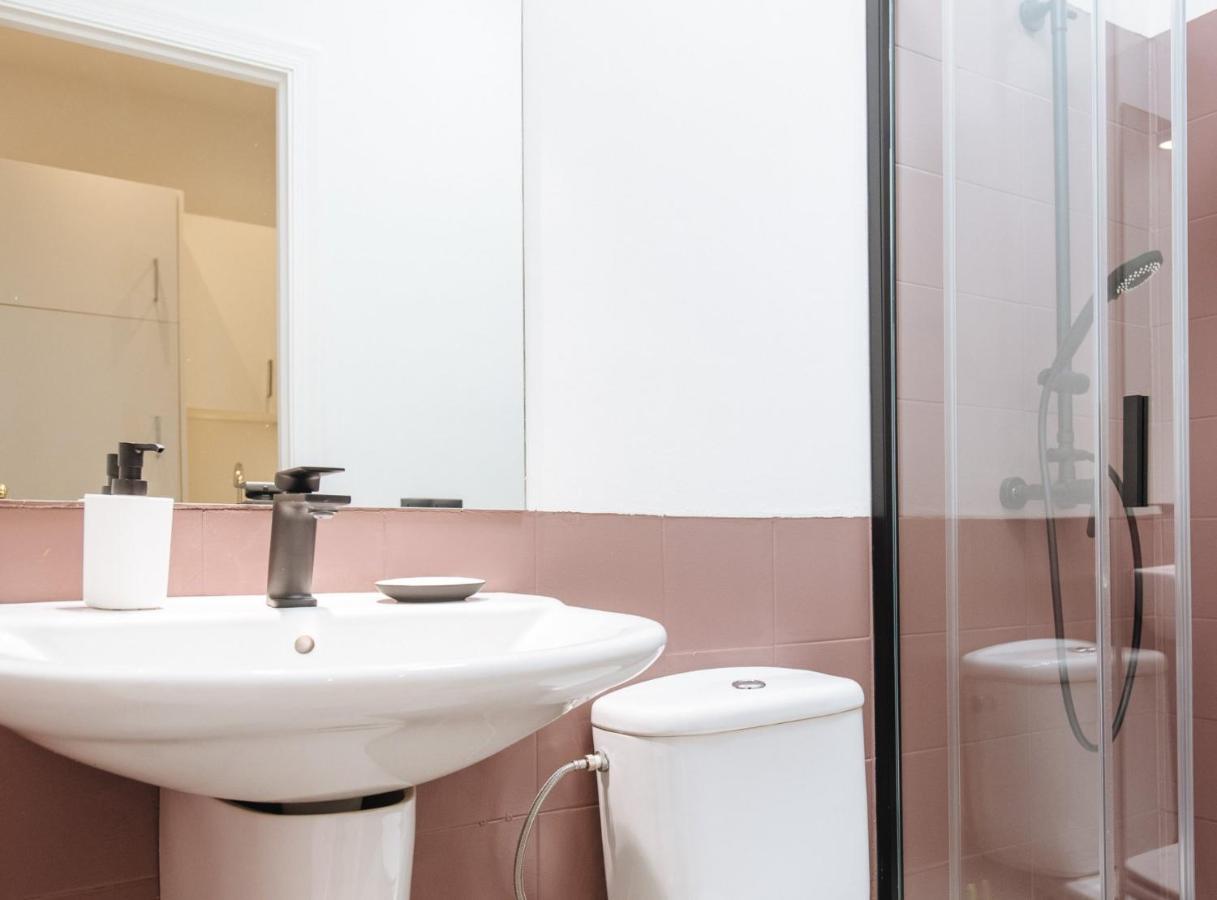 Suites Triana Sevilla Apartments Kültér fotó
